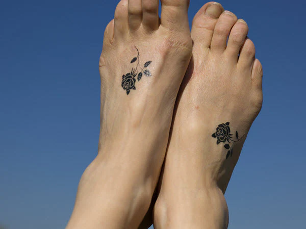 Black Rose Tattoo - Image 2