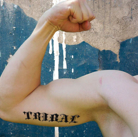 Gothic Letter 'I' Tattoo - Image 3