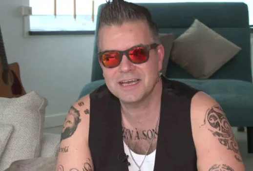 Robbie Williams Temporary Tattoo Set (12 Tattoos) - Image 2