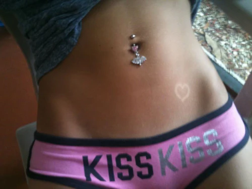 Triple Heart Tantoos (20 Sun Tan Stickers) - Image 4