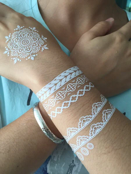 White Lace Floral Henna Tattoo - Image 4