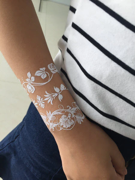 White Lace Henna Bracelets Tattoo - Image 2